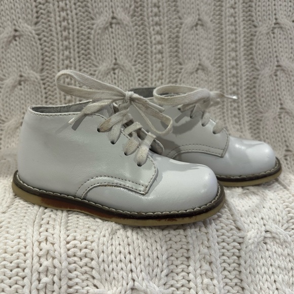 Footmates White Todd 7790 Dress Shoe size 5 - Picture 1 of 6